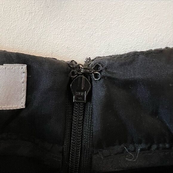 Tibi Black Foil Draped Lace Mini Skirt Size 2 - Picture 7 of 9